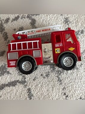 Tonka Red and White Fire Rescue Ladder Truck Toy